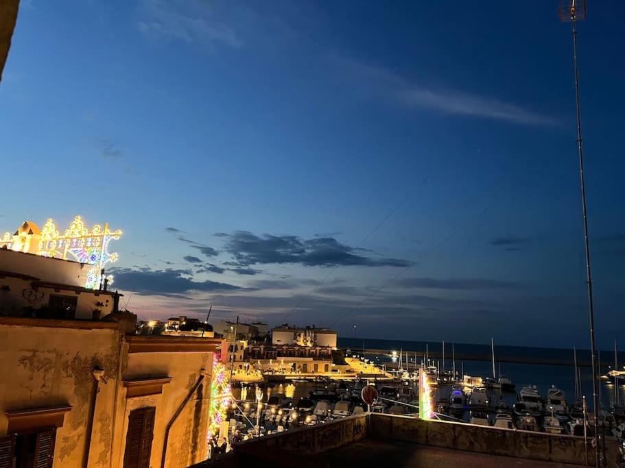 Palazzo Lamantea Boutique Rooms Бишелье Экстерьер фото
