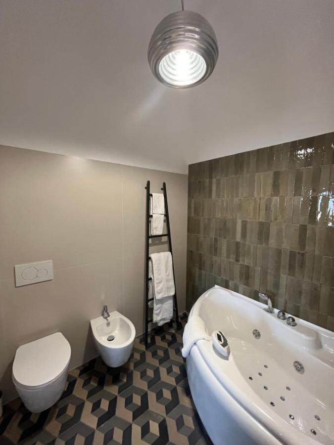 Palazzo Lamantea Boutique Rooms Бишелье Экстерьер фото